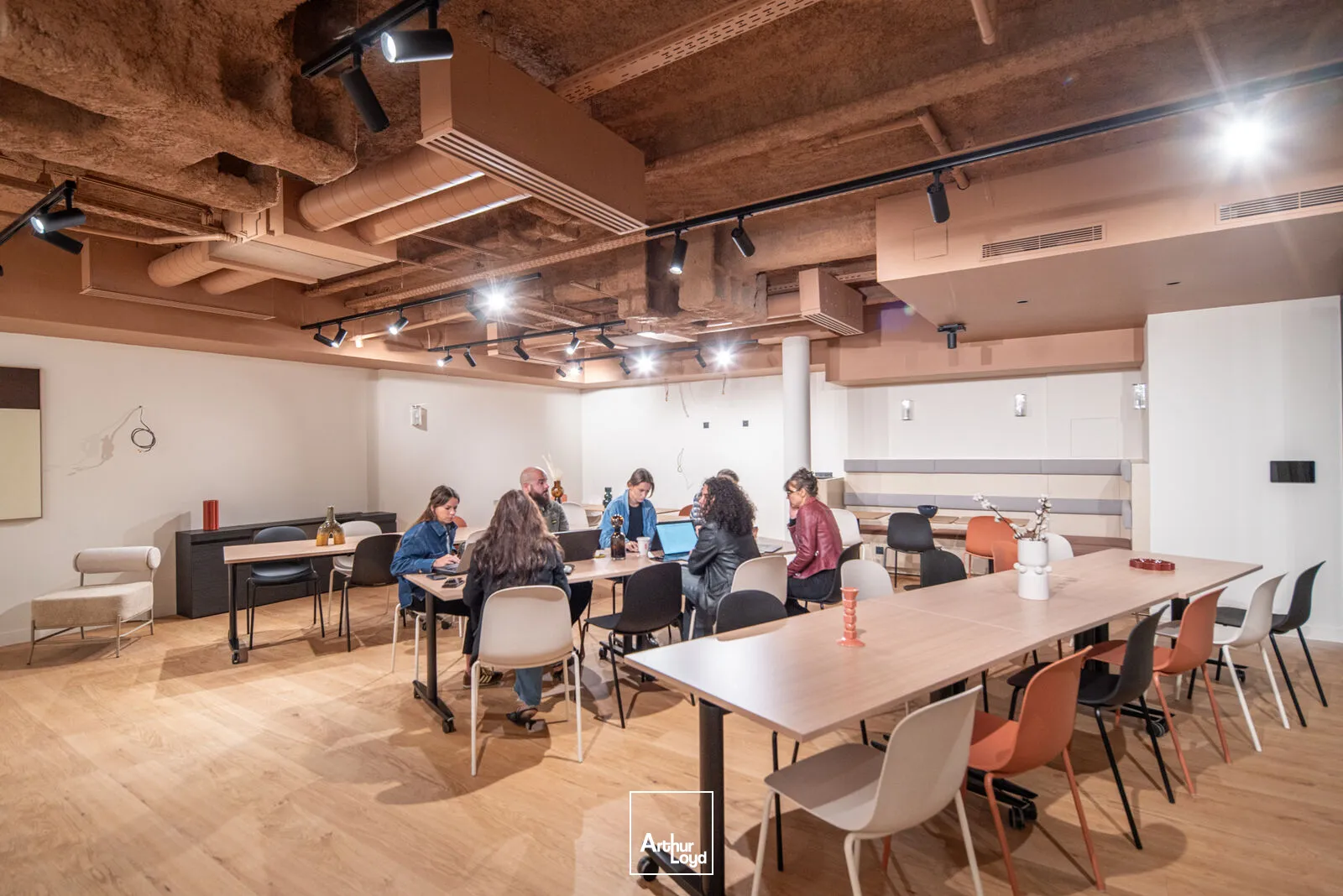 Bureaux - Coworking - PARIS - 75010 - 302-606 - 7674987