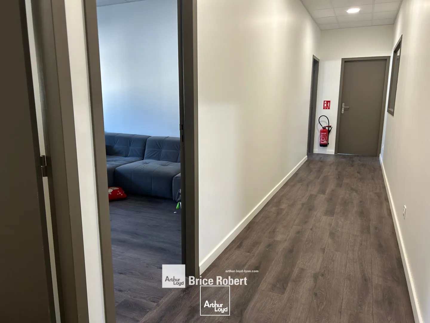 Locaux d'activité & Entrepôts - Location - SAINT PRIEST - 69800 - 340-340 - 7675144