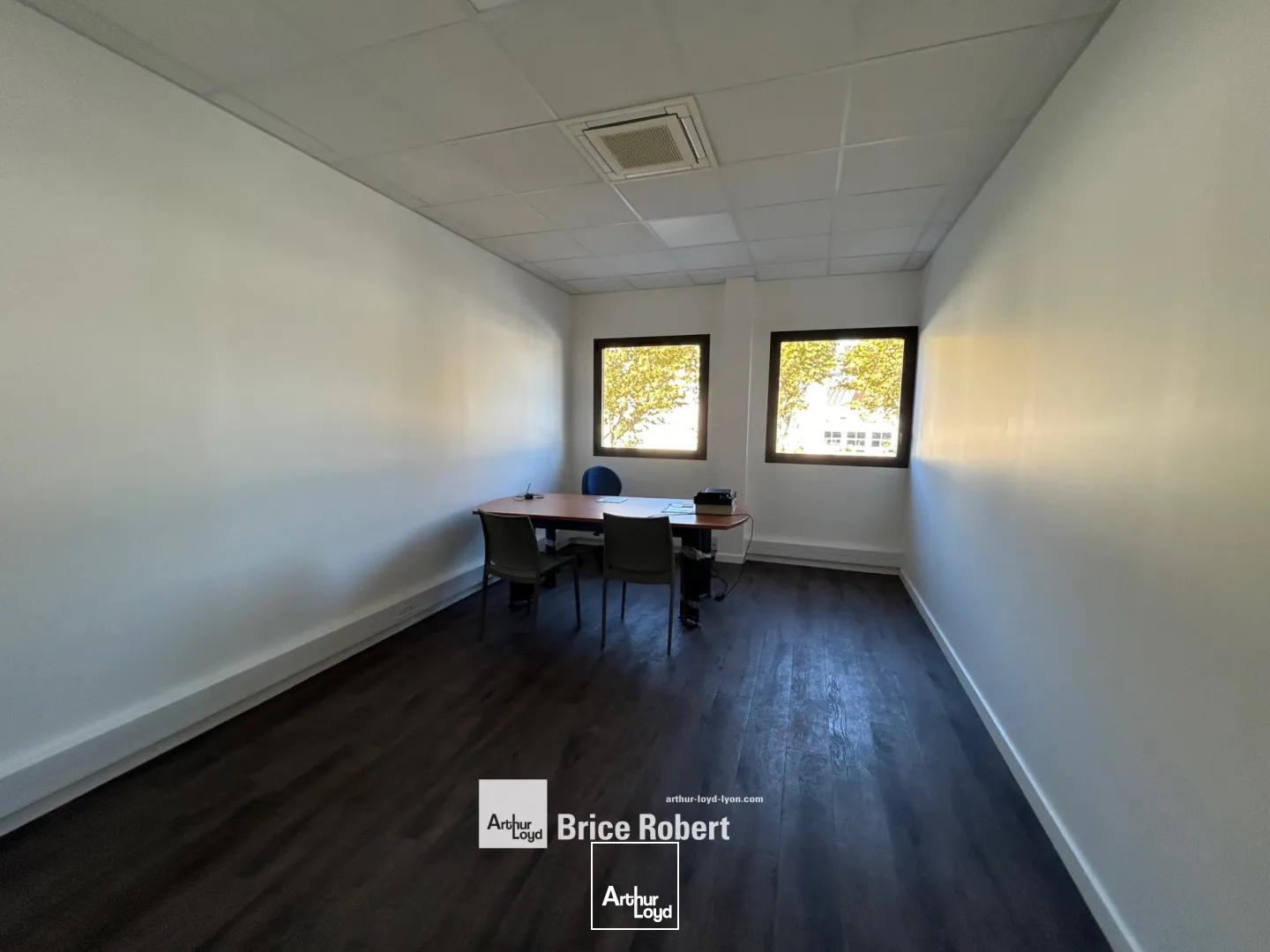 Locaux d'activité & Entrepôts - Location - SAINT PRIEST - 69800 - 340-340 - 7675146