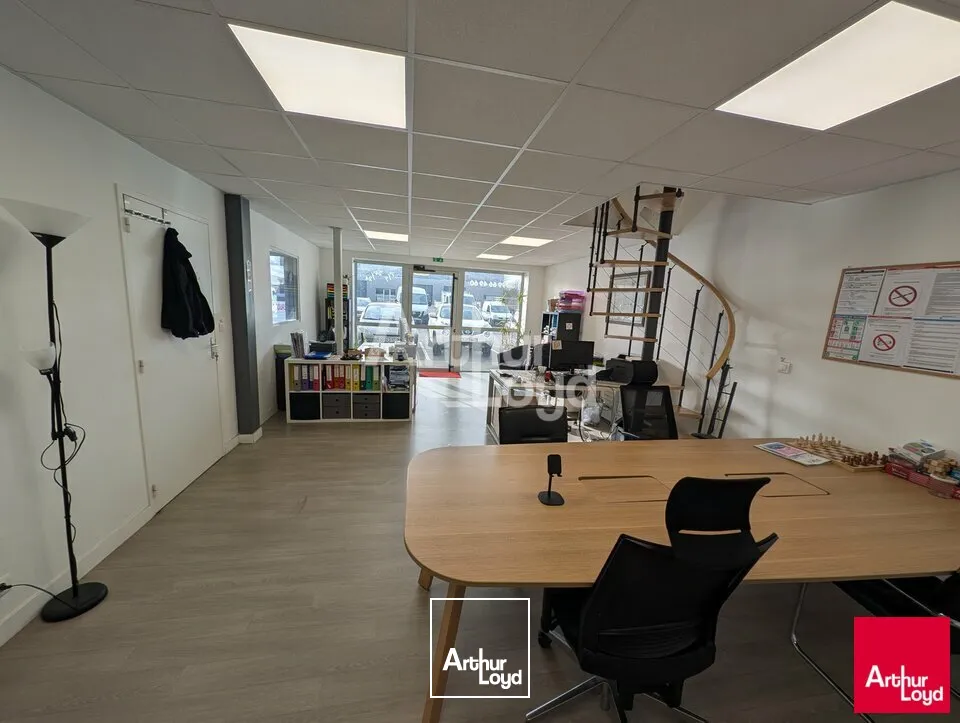 Locaux d'activité & Entrepôts - Vente - PACÉ - 35740 - 245-245 - 7675297