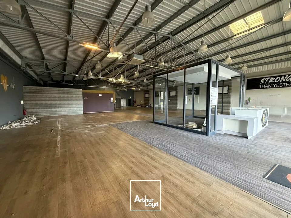 Locaux commerciaux - Location - CHÂTELLERAULT - 86100 - 794-794 - 7675311