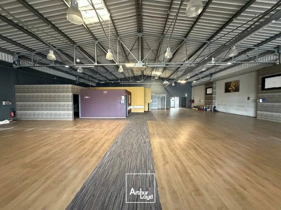 Locaux commerciaux - Location - CHÂTELLERAULT - 86100 - 794-794 - 7675312