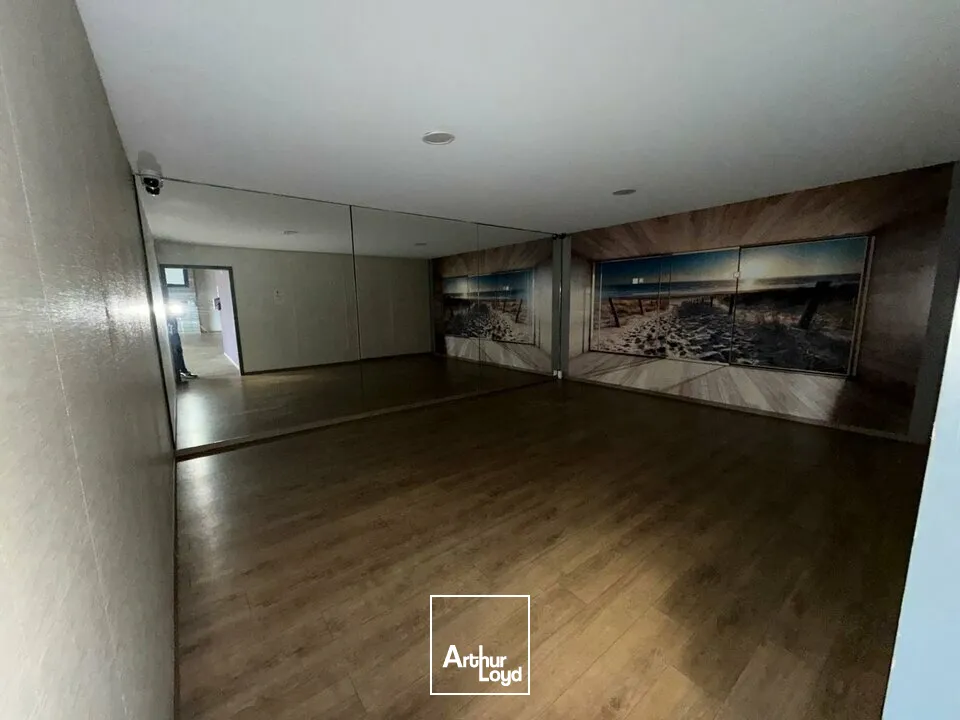 Locaux commerciaux - Location - CHÂTELLERAULT - 86100 - 794-794 - 7675313