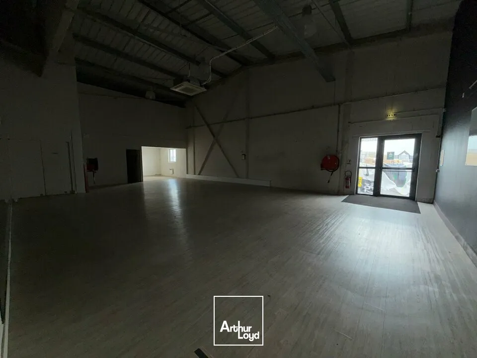 Locaux commerciaux - Location - CHÂTELLERAULT - 86100 - 794-794 - 7675319