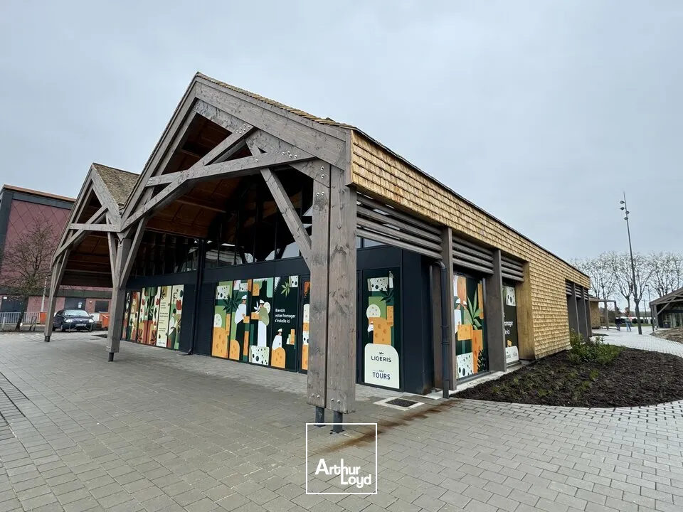 Locaux commerciaux - Location - TOURS - 37200 - 55.7-135 - 7675355