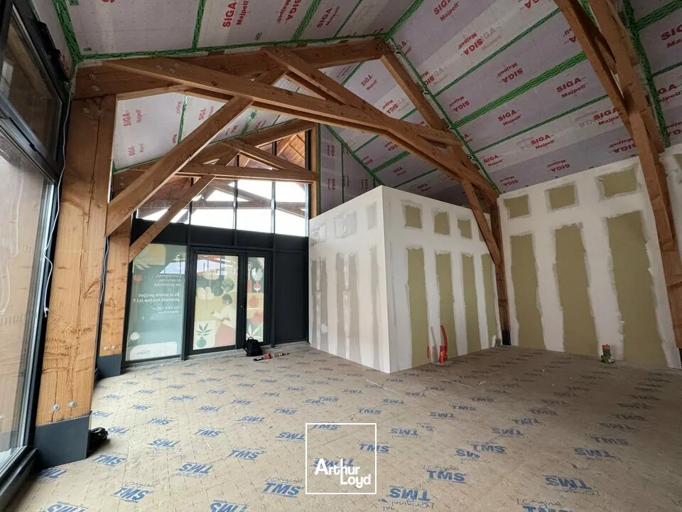 Locaux commerciaux - Location - TOURS - 37200 - 55.7-135 - 7675352