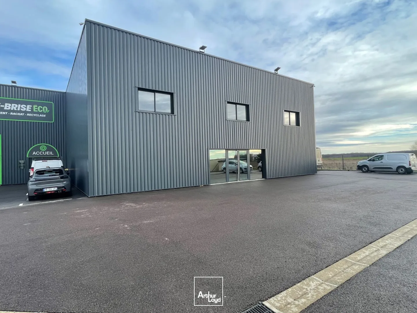 Locaux d'activité & Entrepôts - Location - DOUAINS - 27120 - 438-438 - 7675697