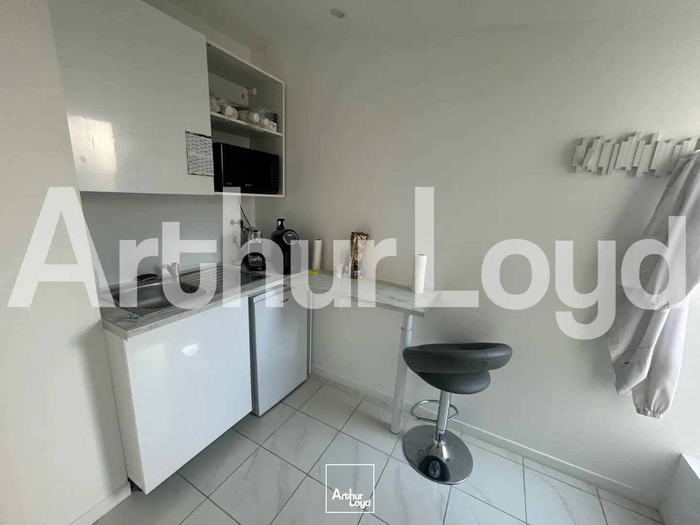 Locaux commerciaux - Cession - VILLENEUVE D'ASCQ - 59650 - 94-94 - 7675782