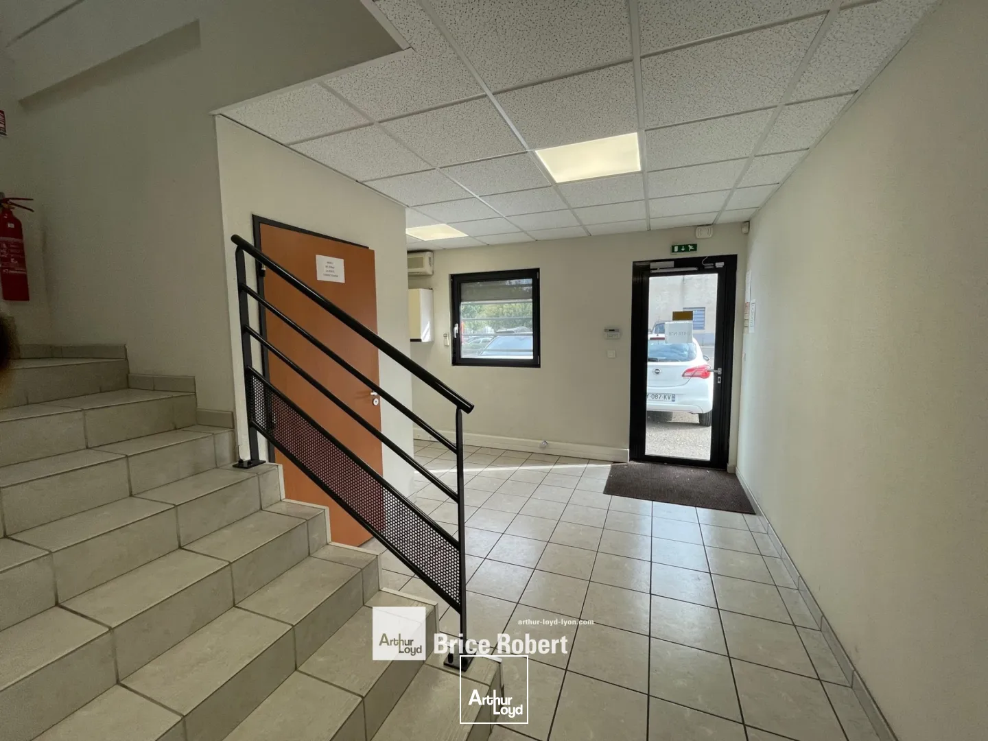 Locaux d'activité & Entrepôts - Location - VENISSIEUX - 69200 - 205-205 - 7675970