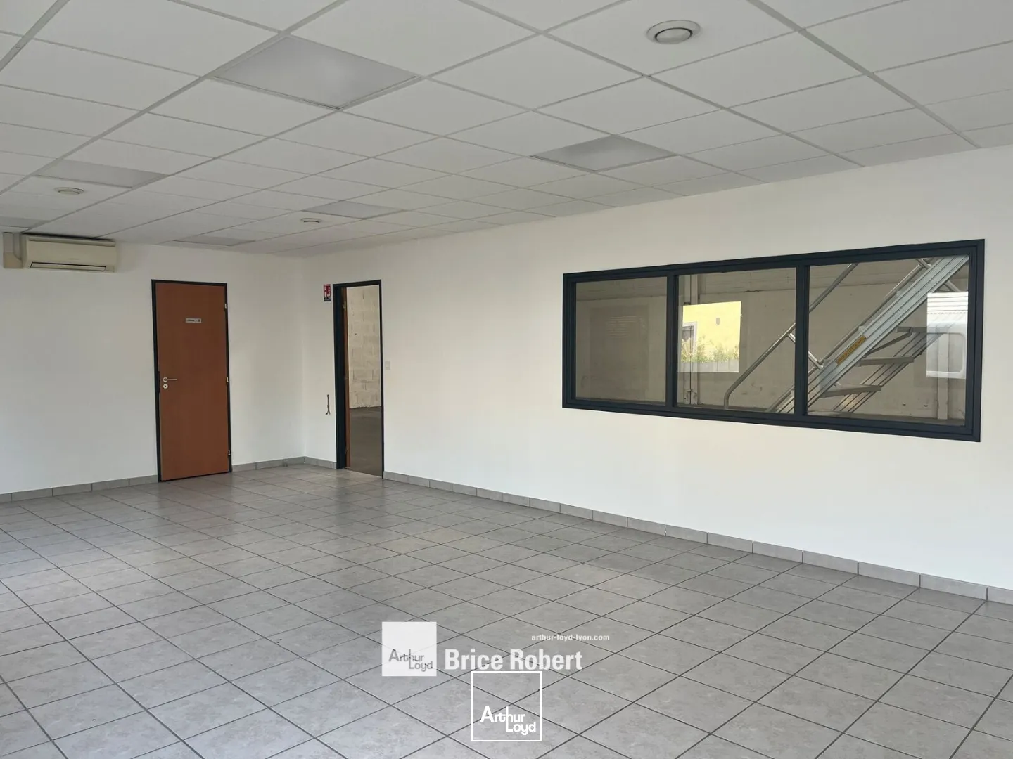Locaux d'activité & Entrepôts - Location - VENISSIEUX - 69200 - 280-280 - 7676006