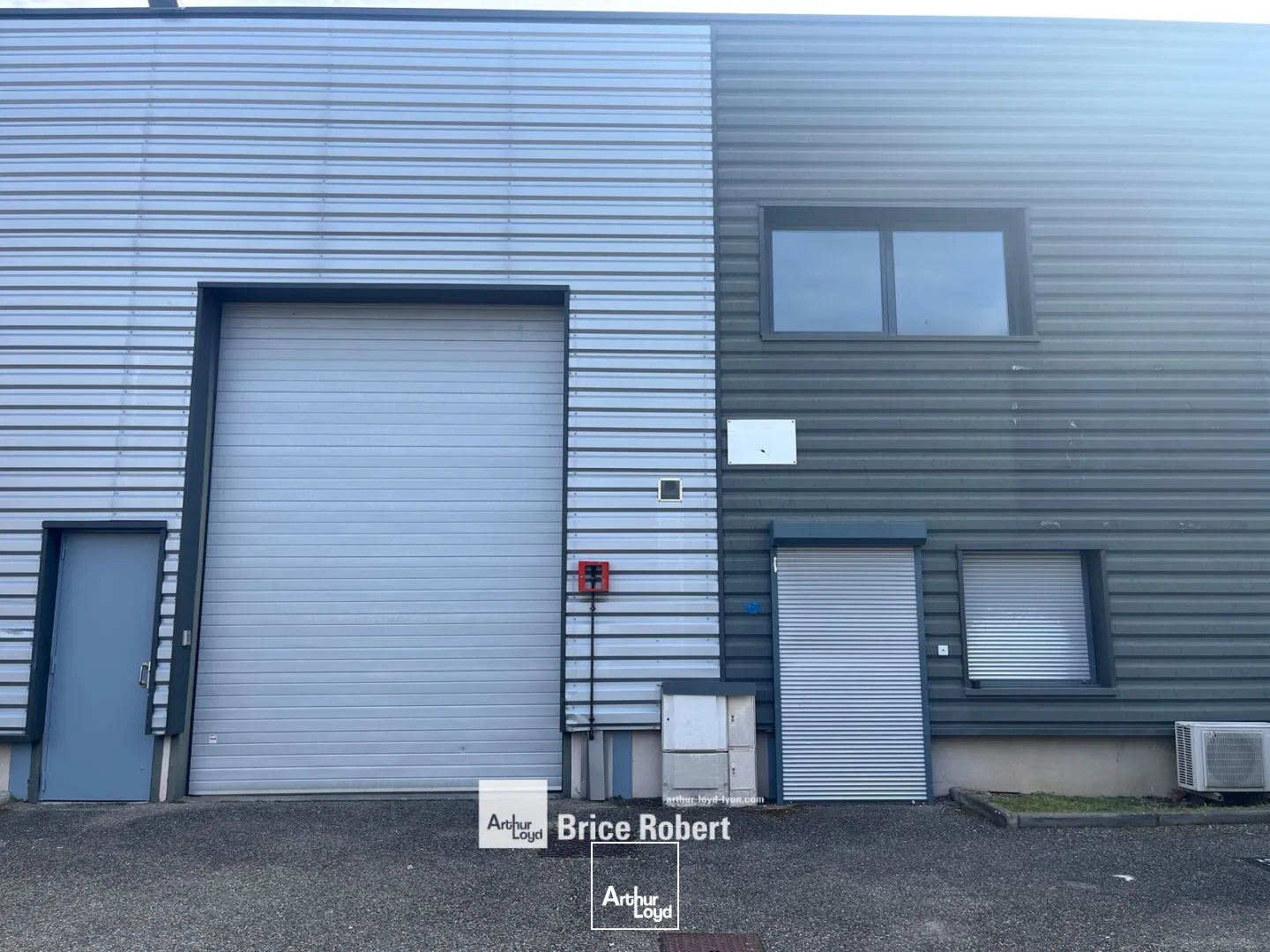 Locaux d'activité & Entrepôts - Location - VENISSIEUX - 69200 - 280-280 - 7676004