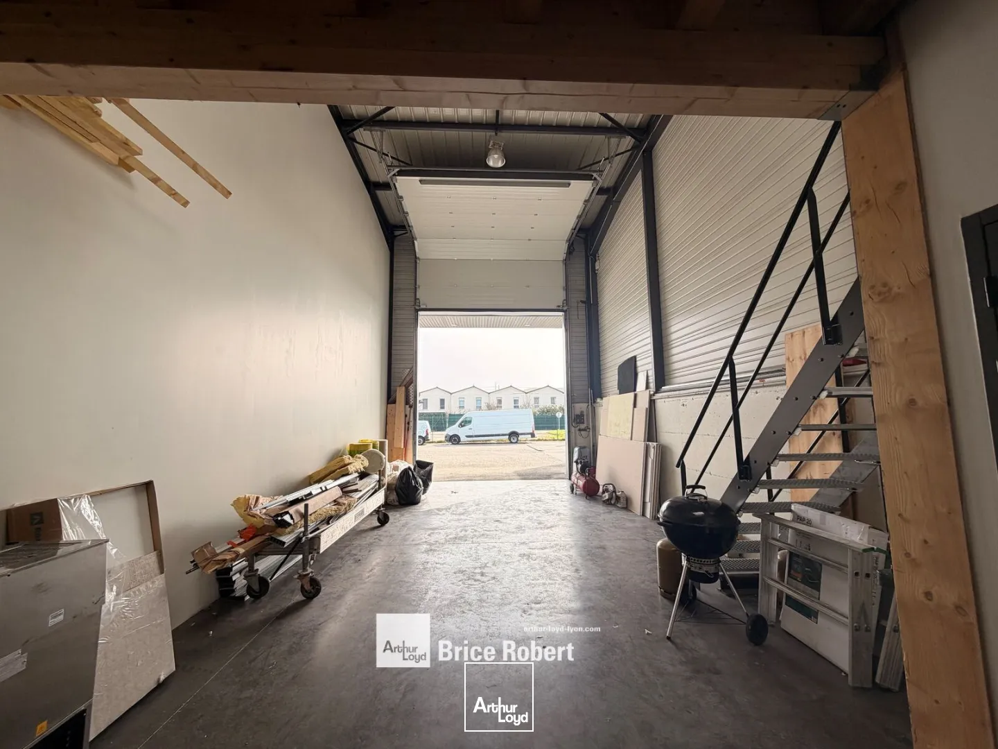 Locaux d'activité & Entrepôts - Location - SAINT PRIEST - 69800 - 135-135 - 7676024