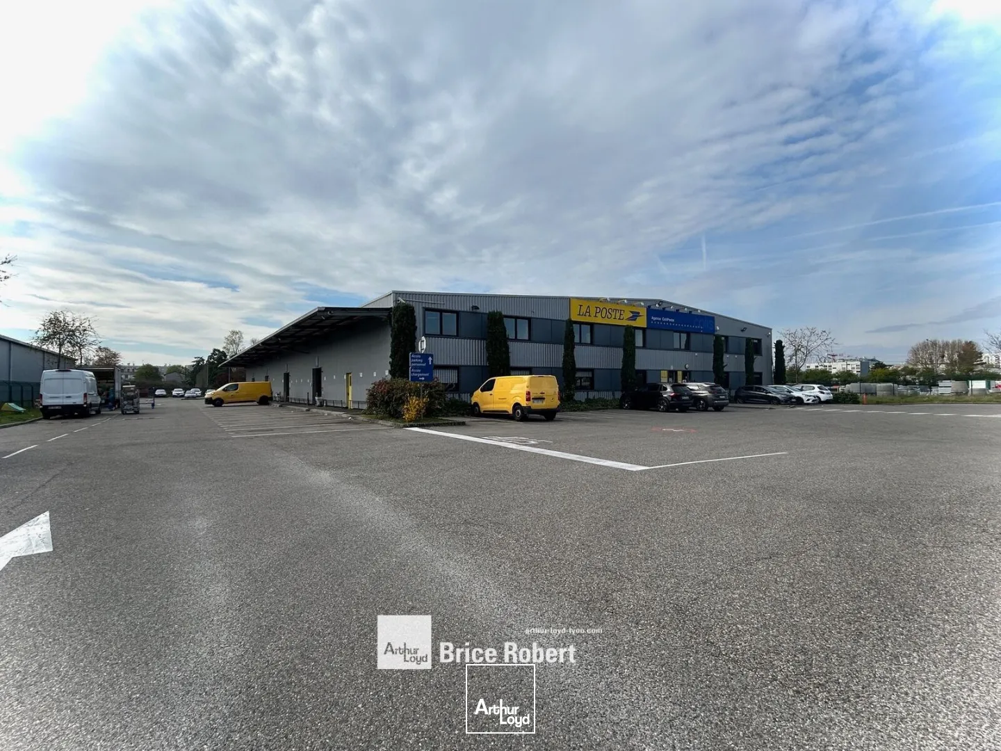 Locaux d'activité & Entrepôts - Location - VAULX EN VELIN - 69120 - 2372-2372 - 7676034