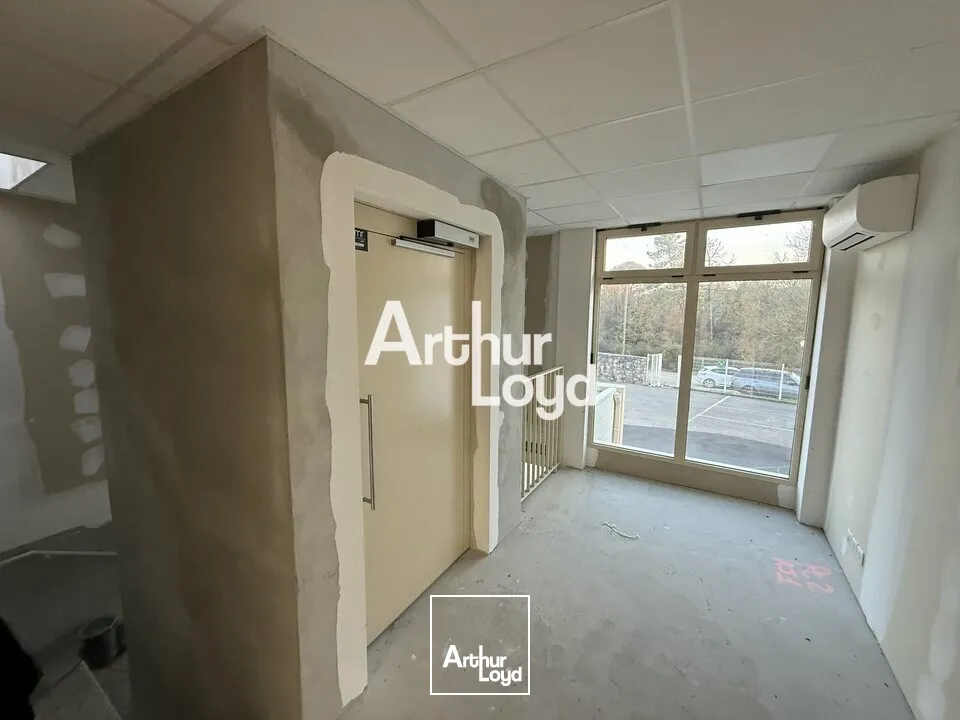 Bureaux - Location - MONTAUROUX - 83440 - 400-400 - 7676070