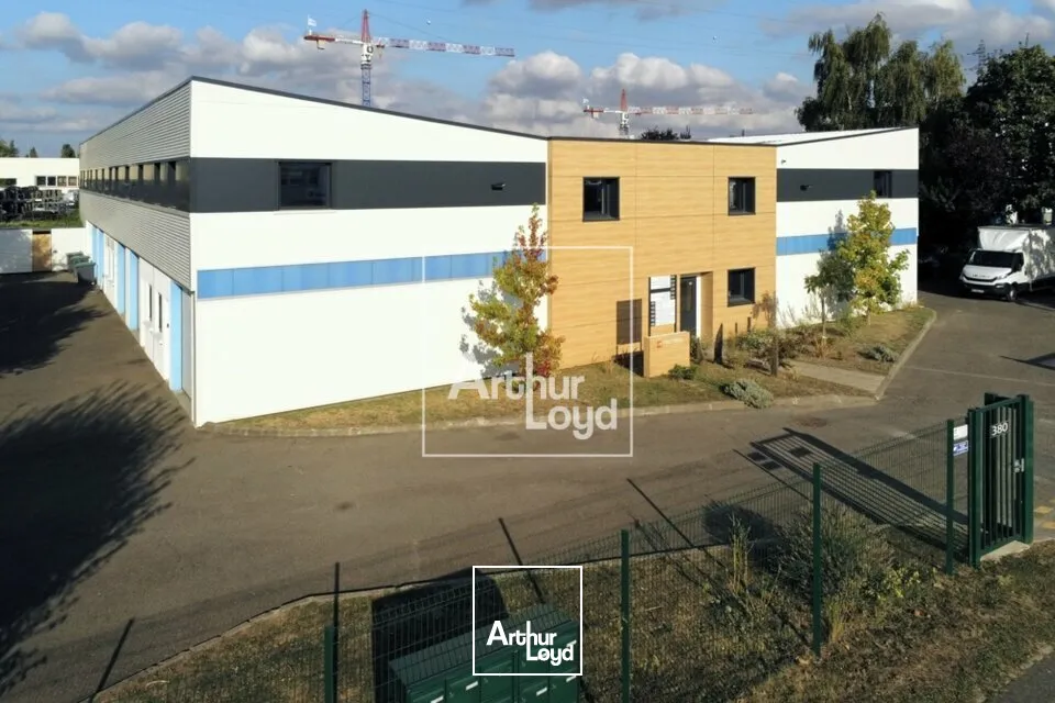 Locaux d'activité & Entrepôts - Location - MOISSY CRAMAYEL - 77550 - 89-89 - 7676156