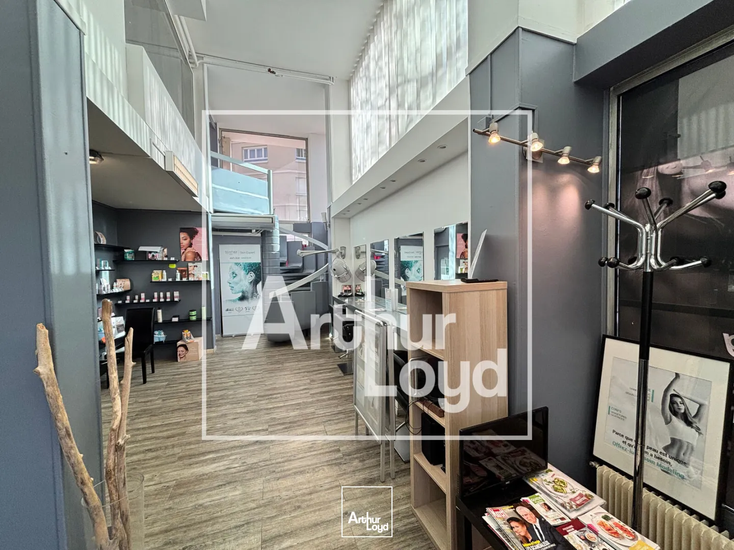 Locaux commerciaux - Vente - NIMES - 30000 - 107-107 - 7676332