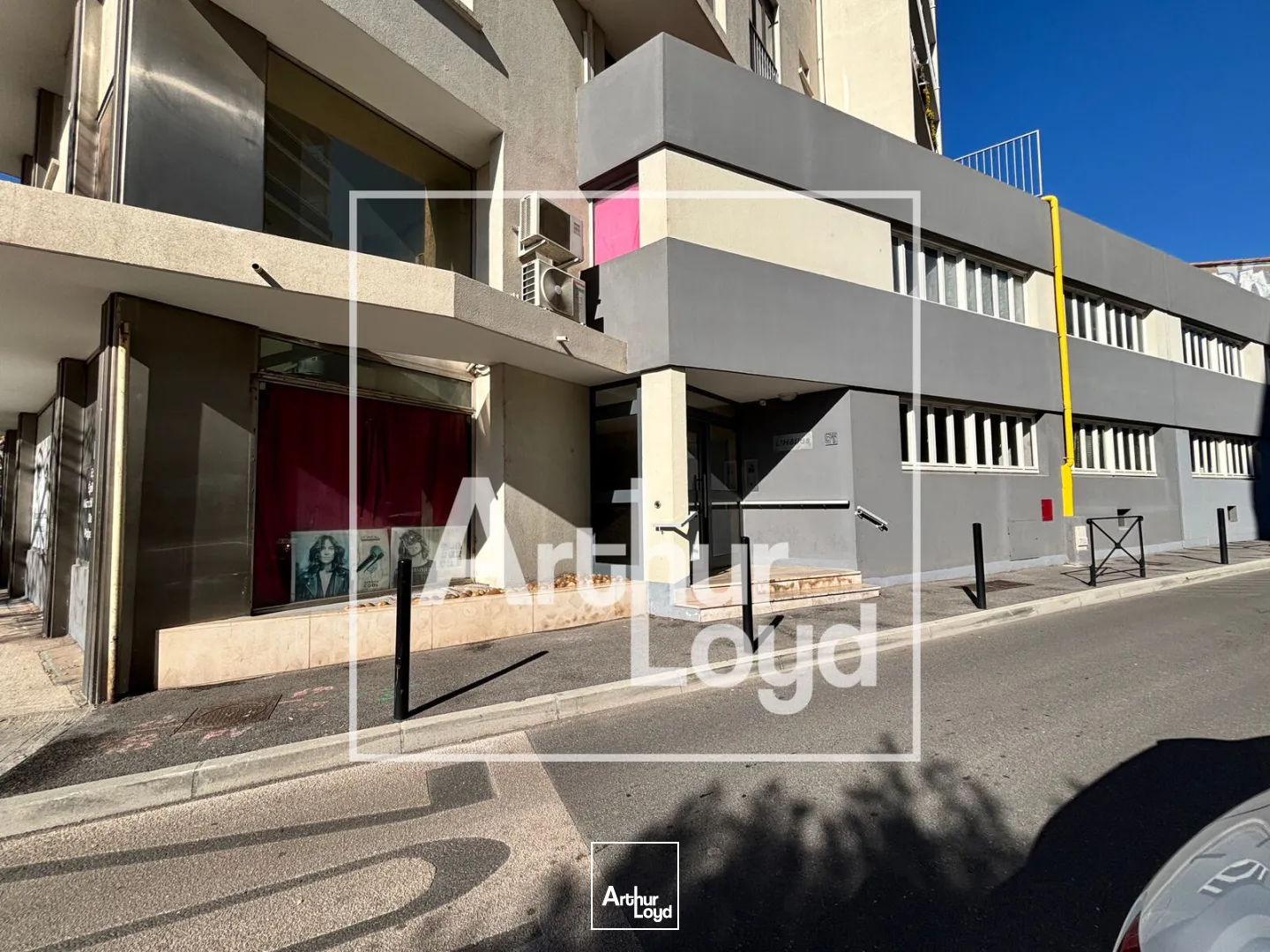 Locaux commerciaux - Vente - NIMES - 30000 - 107-107 - 7676340