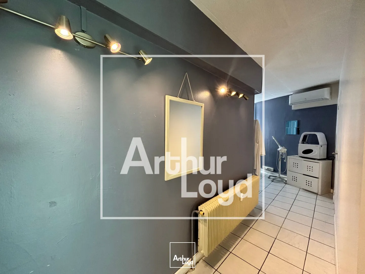 Locaux commerciaux - Vente - NIMES - 30000 - 107-107 - 7676338