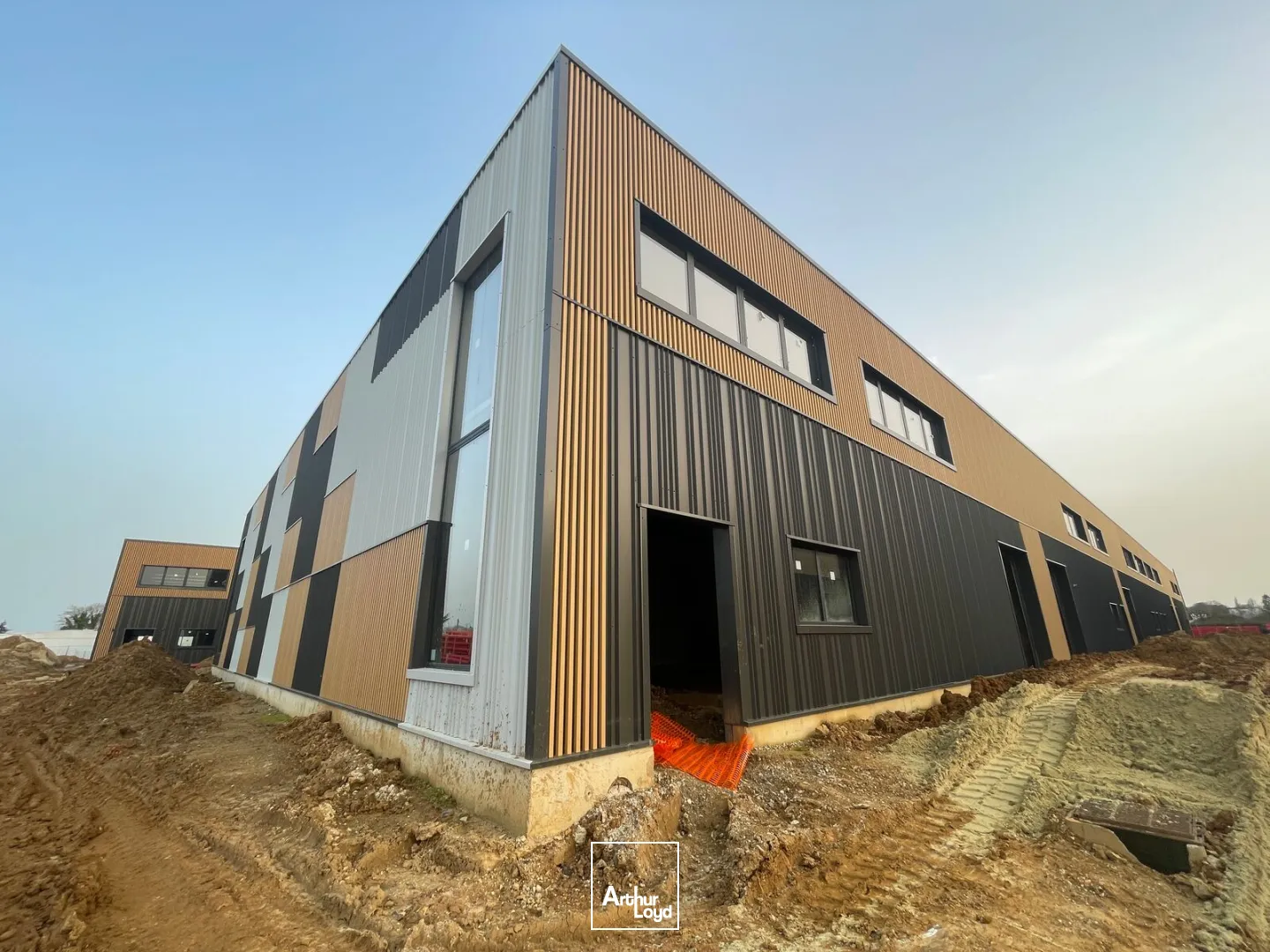 Locaux d'activité & Entrepôts - Location - AMBLAINVILLE - 60110 - 390-9750 - 7676380