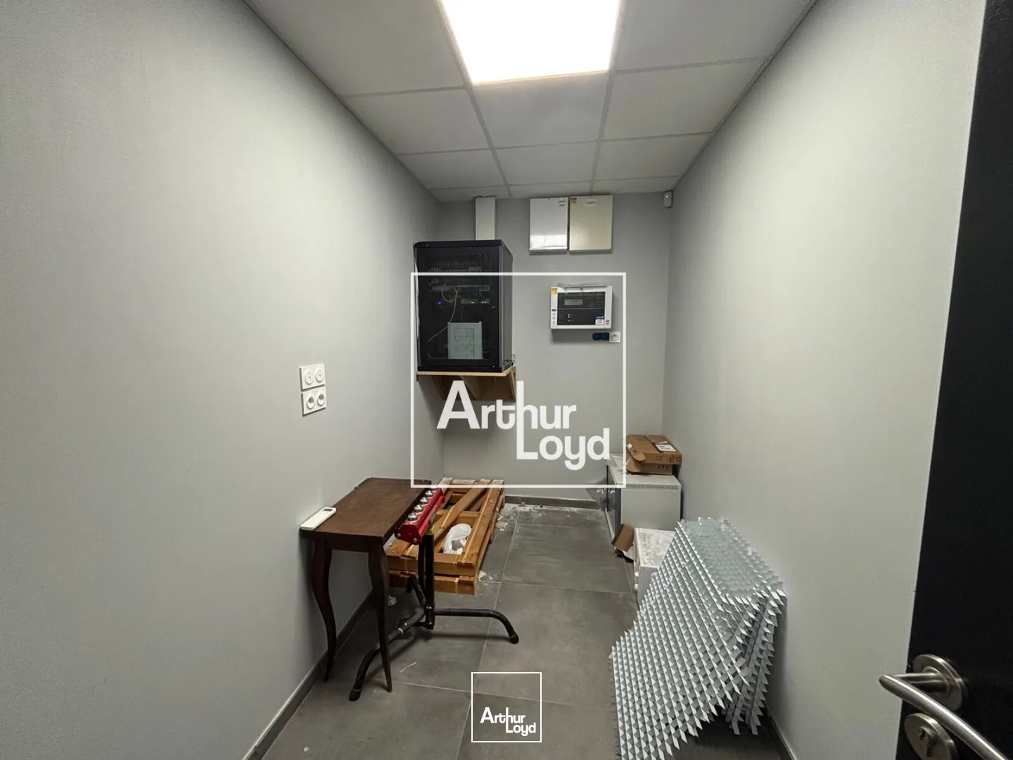 Locaux d'activité & Entrepôts - Vente - MONTPELLIER - 34070 - 1300-1300 - 7676447