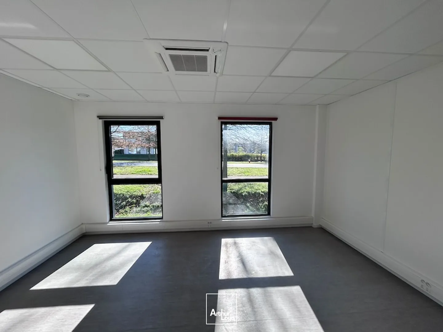 Bureaux - Location - BOURG EN BRESSE - 01000 - 131-131 - 7676506