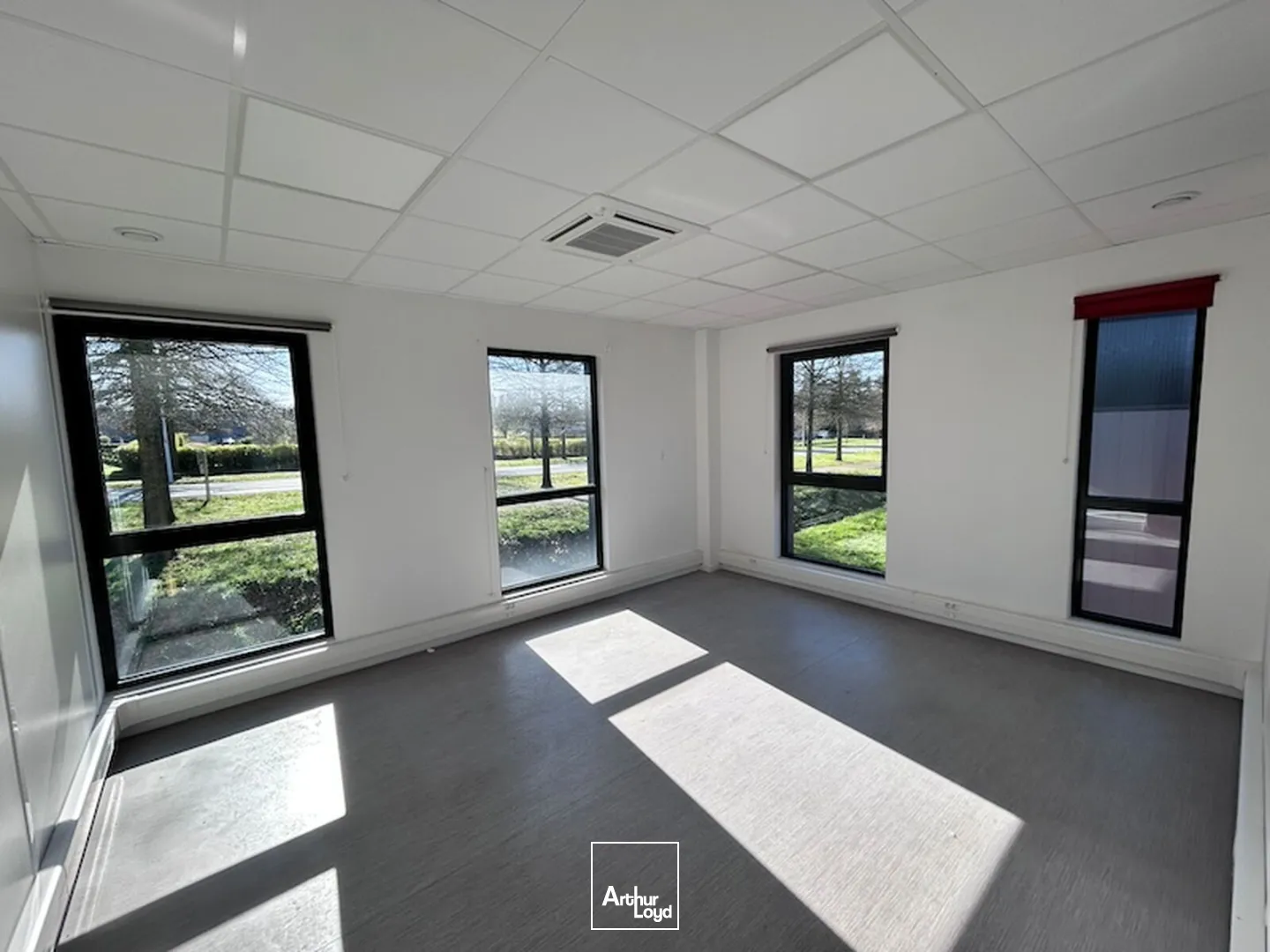 Bureaux - Location - BOURG EN BRESSE - 01000 - 131-131 - 7676505