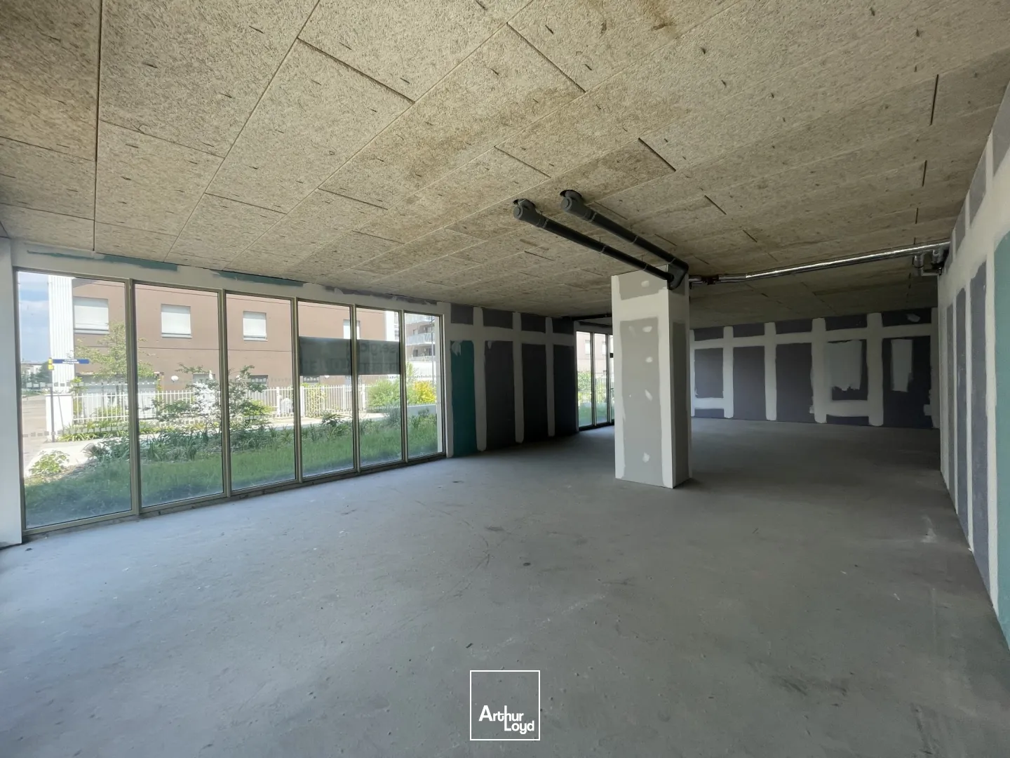 Locaux commerciaux - Location - VILLENEUVE D'ASCQ - 59650 - 132-132 - 7676742