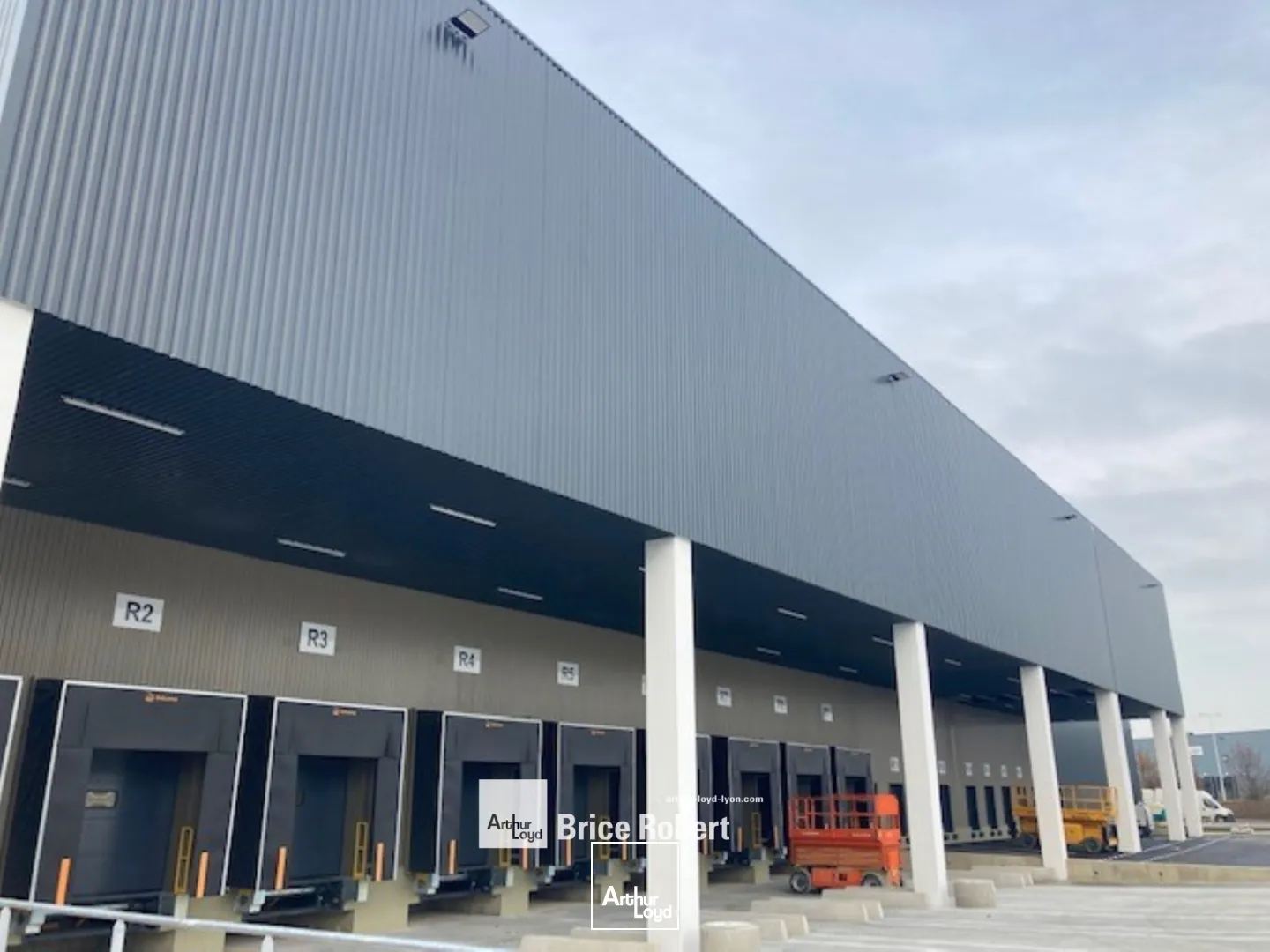 Locaux d'activité & Entrepôts - Location - CORBAS - 69960 - 5402-5402 - 7677034