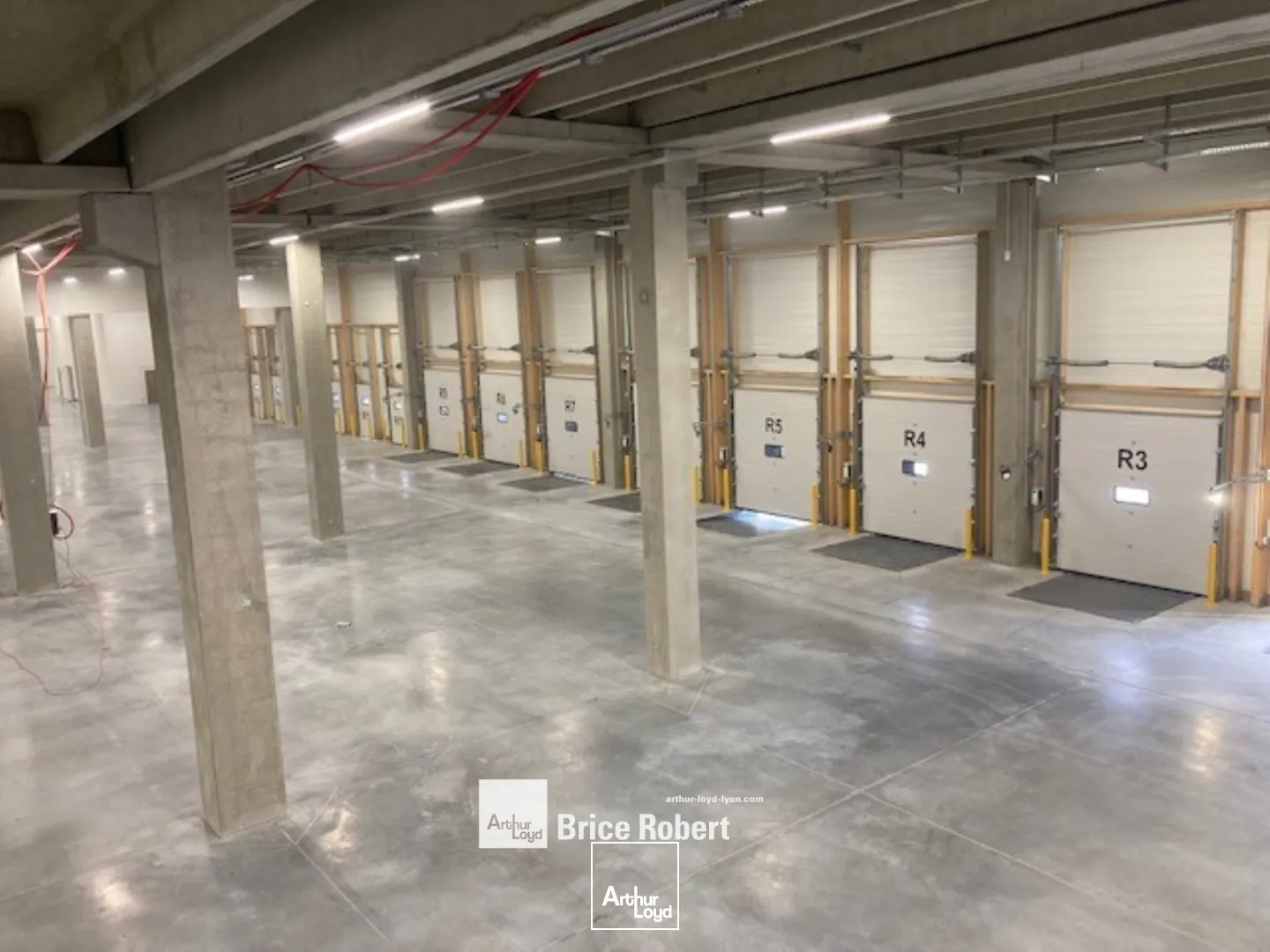 Locaux d'activité & Entrepôts - Location - CORBAS - 69960 - 5402-5402 - 7677031