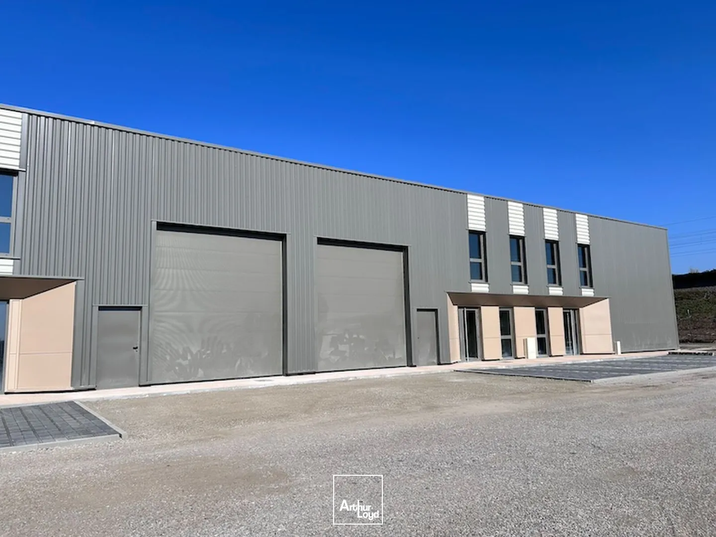 Locaux d'activité & Entrepôts - Location - VARENNES LES MACON - 71000 - 404-404 - 7677479