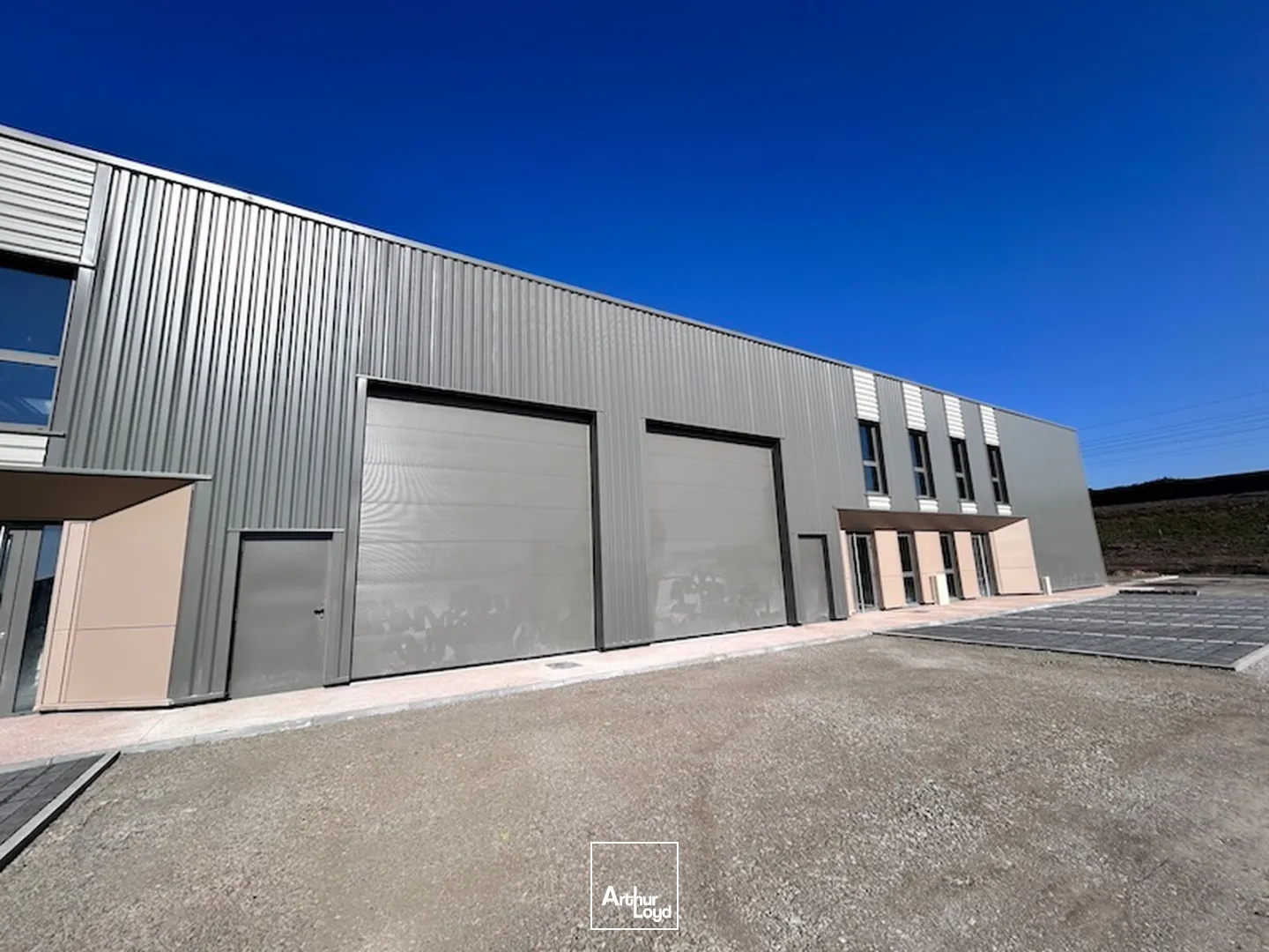 Locaux d'activité & Entrepôts - Location - VARENNES LES MACON - 71000 - 404-404 - 7677482