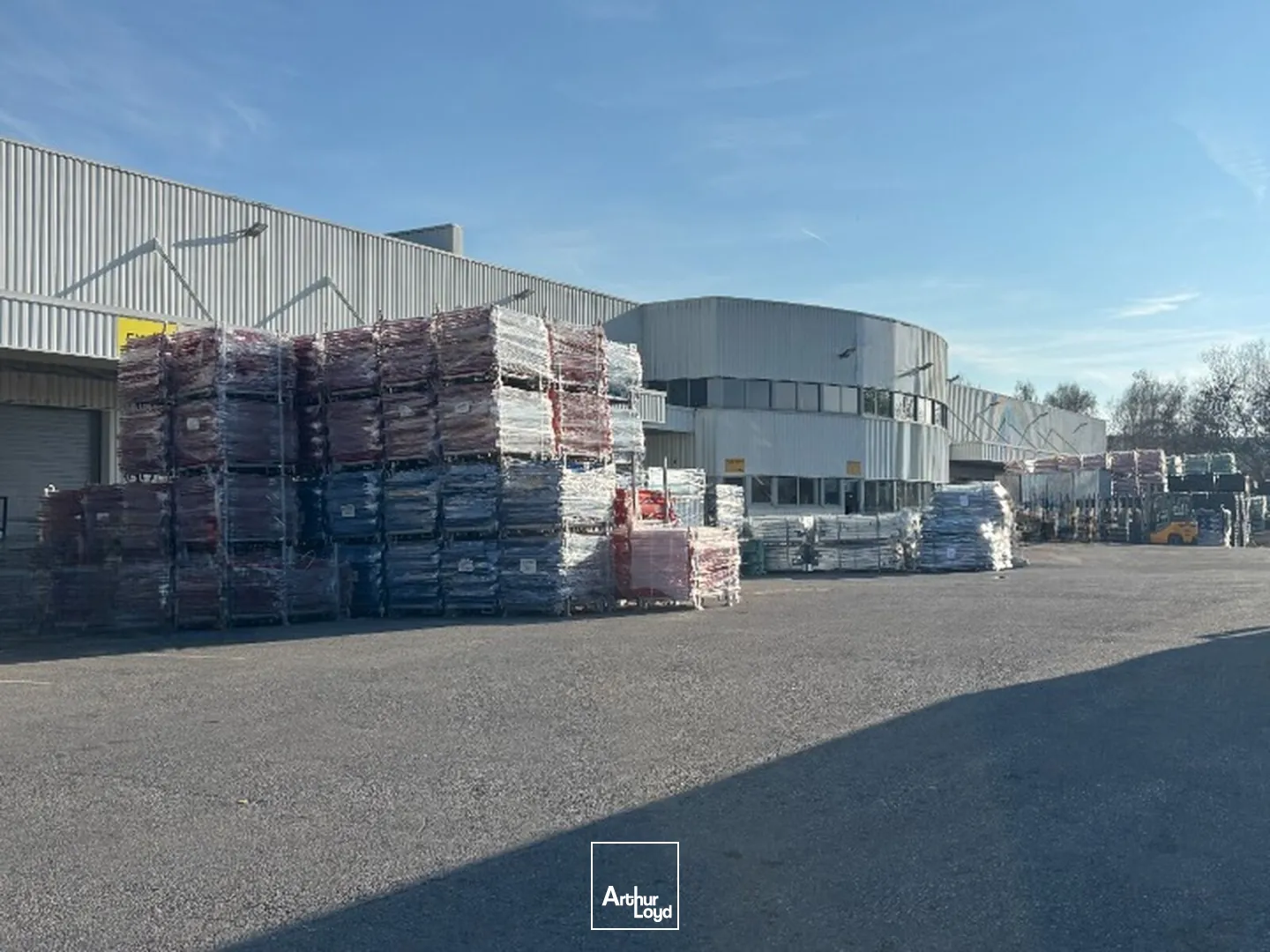 Locaux d'activité & Entrepôts - Location - LE CHAMBON FEUGEROLLES - 42500 - 5200-5200 - 7677525