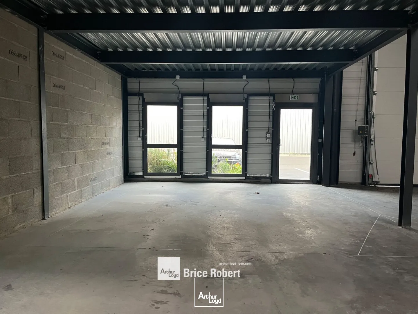 Locaux d'activité & Entrepôts - Vente - VENISSIEUX - 69200 - 265-265 - 7677902