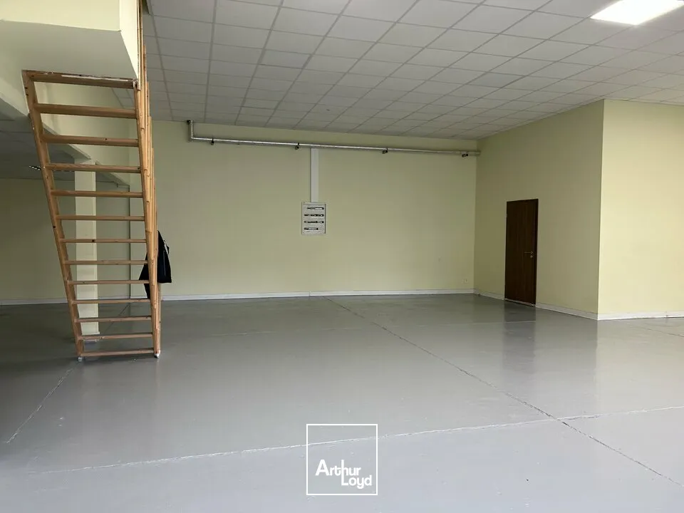Locaux d'activité & Entrepôts - Location - METZ - 57000 - 160-160 - 7678918