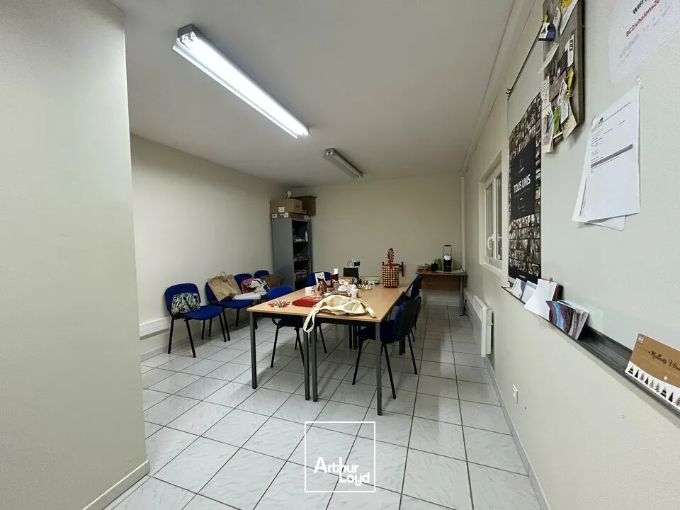 Bureaux - Location - CHATENOY LE ROYAL - 71880 - 100-100 - 7678957