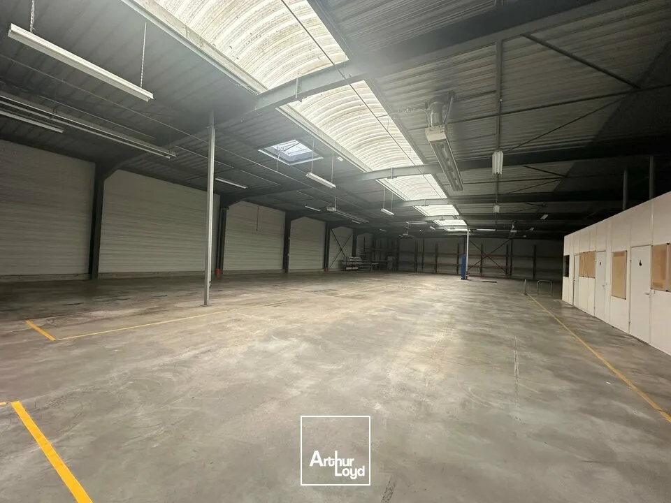 Locaux d'activité & Entrepôts - Location - BOURGES - 18000 - 1118-1118 - 7679028