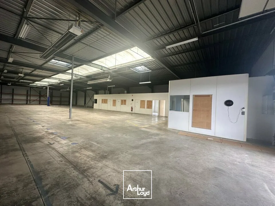 Locaux d'activité & Entrepôts - Location - BOURGES - 18000 - 1118-1118 - 7679029