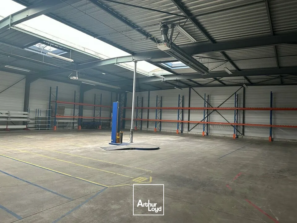 Locaux d'activité & Entrepôts - Location - BOURGES - 18000 - 1118-1118 - 7679031