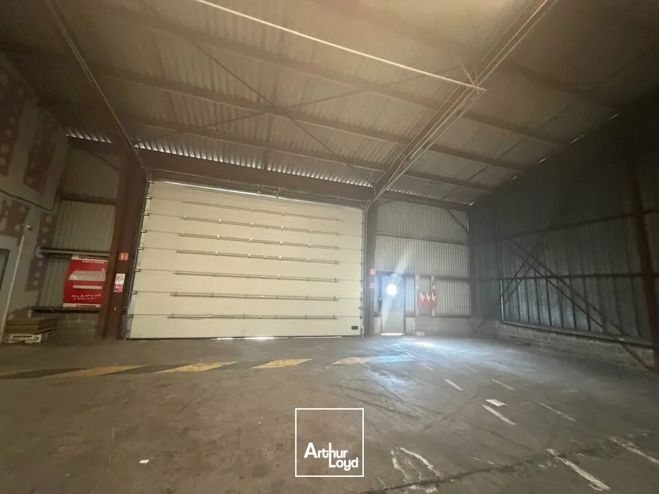 Locaux d'activité & Entrepôts - Vente - SAINT-DOULCHARD - 18230 - 3800-3800 - 7679047