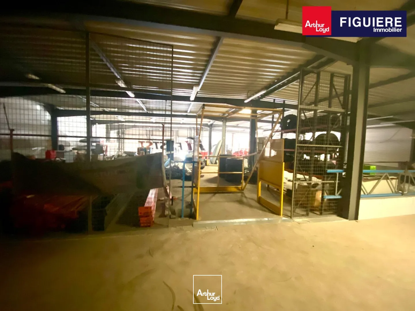 Locaux commerciaux - Location - ISTRES - 13800 - 229-751 - 7679081