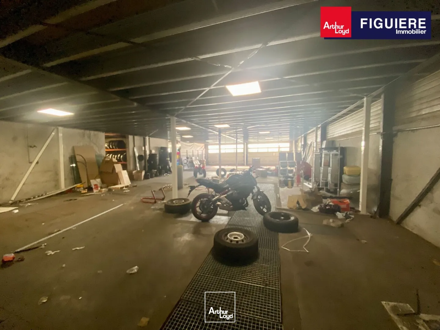 Locaux commerciaux - Location - ISTRES - 13800 - 229-751 - 7679079