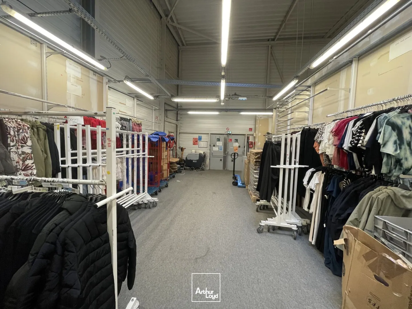 Locaux commerciaux - Location - CHAMBLY - 60230 - 1350-1350 - 7679193