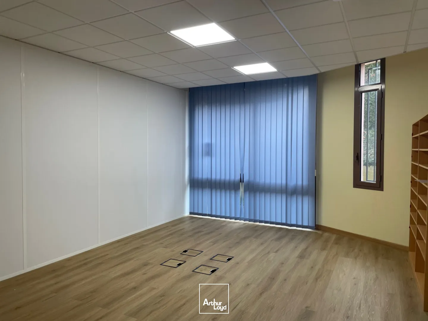 Bureaux - Location - SAINT ETIENNE DU ROUVRAY - 76800 - 12.11-2206.36 - 7679208