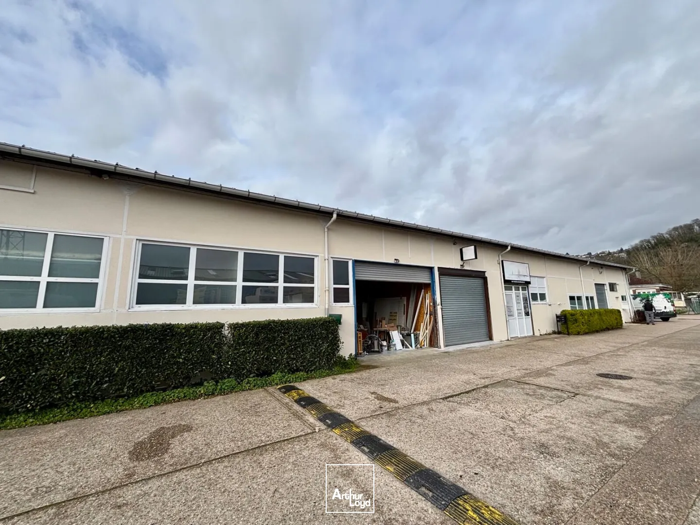 Locaux d'activité & Entrepôts - Location - SOTTEVILLE LES ROUEN - 76300 - 150-150 - 7679217