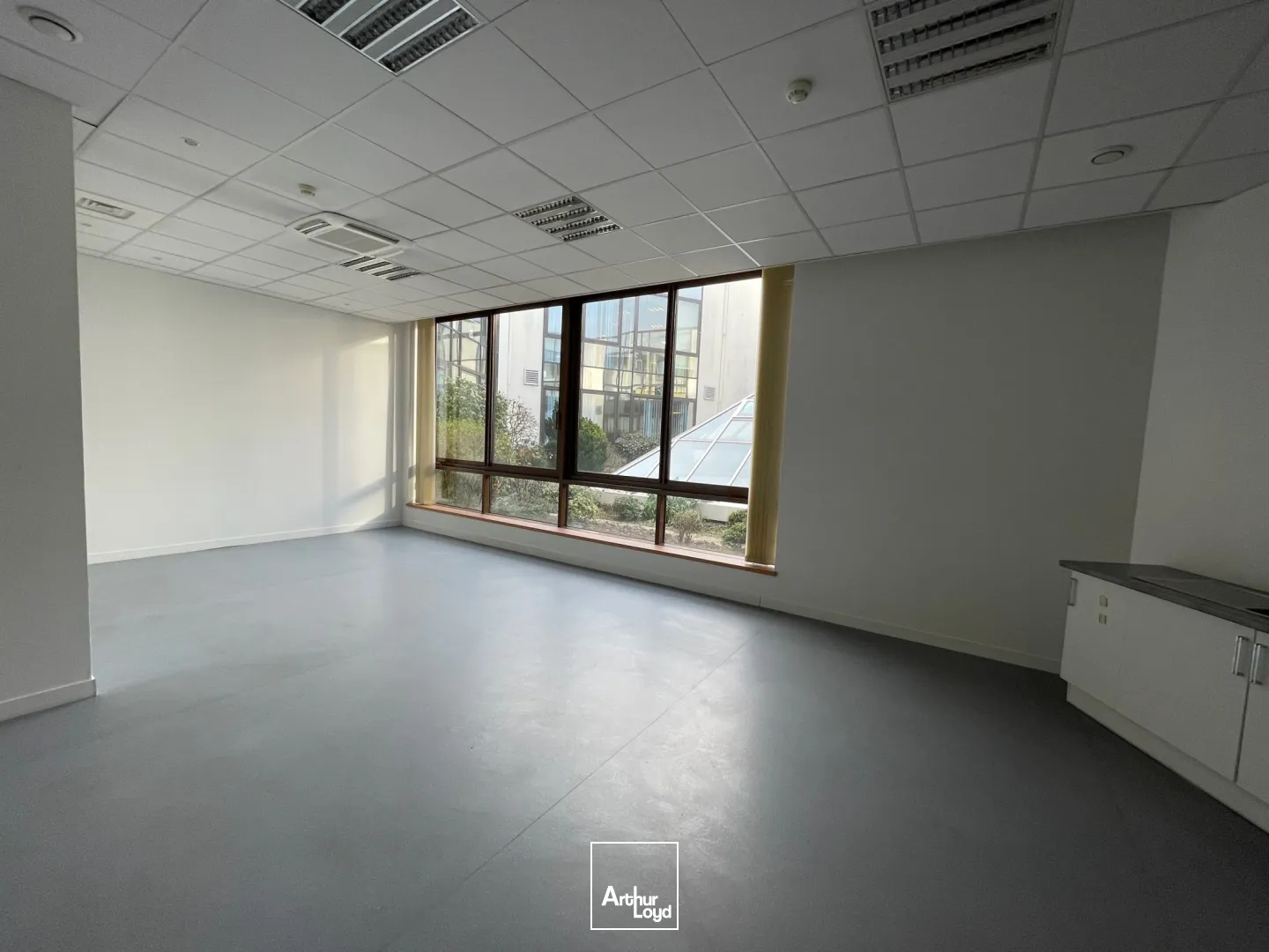 Bureaux - Location - SAINT ETIENNE DU ROUVRAY - 76800 - 12.11-2206.36 - 7679213