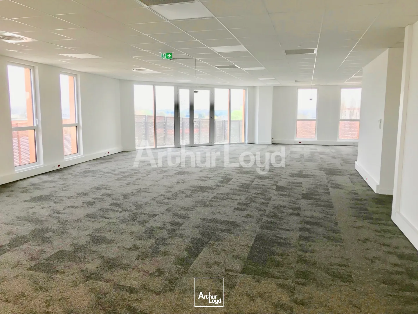 Bureaux - Location - VILLENEUVE D'ASCQ - 59650 - 210.41-527.06 - 7718075