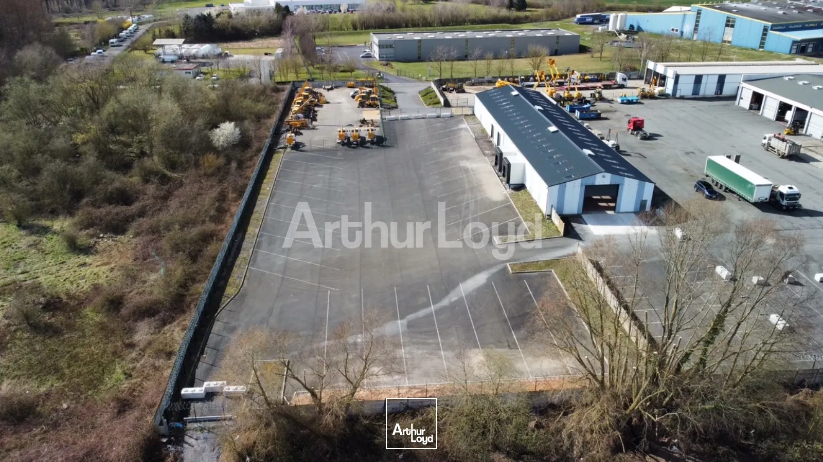 Locaux d'activité & Entrepôts - Location - CAMBRAI - 59400 - 939-939 - 7718245