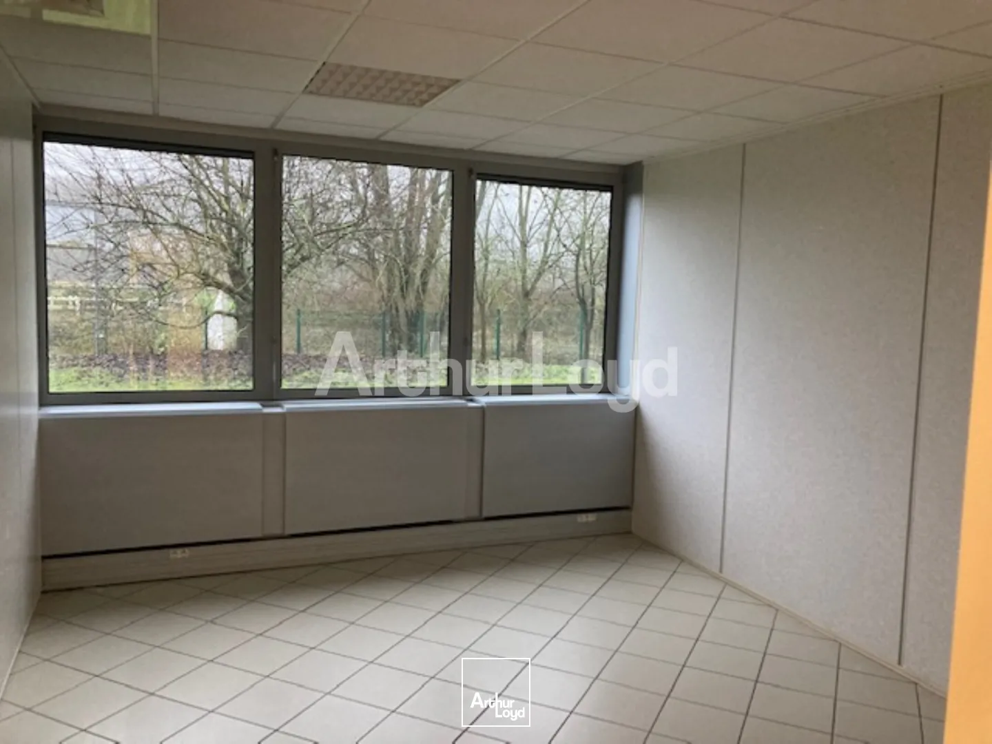 Locaux d'activité & Entrepôts - Location - BONDUES - 59910 - 316-1761 - 7718596