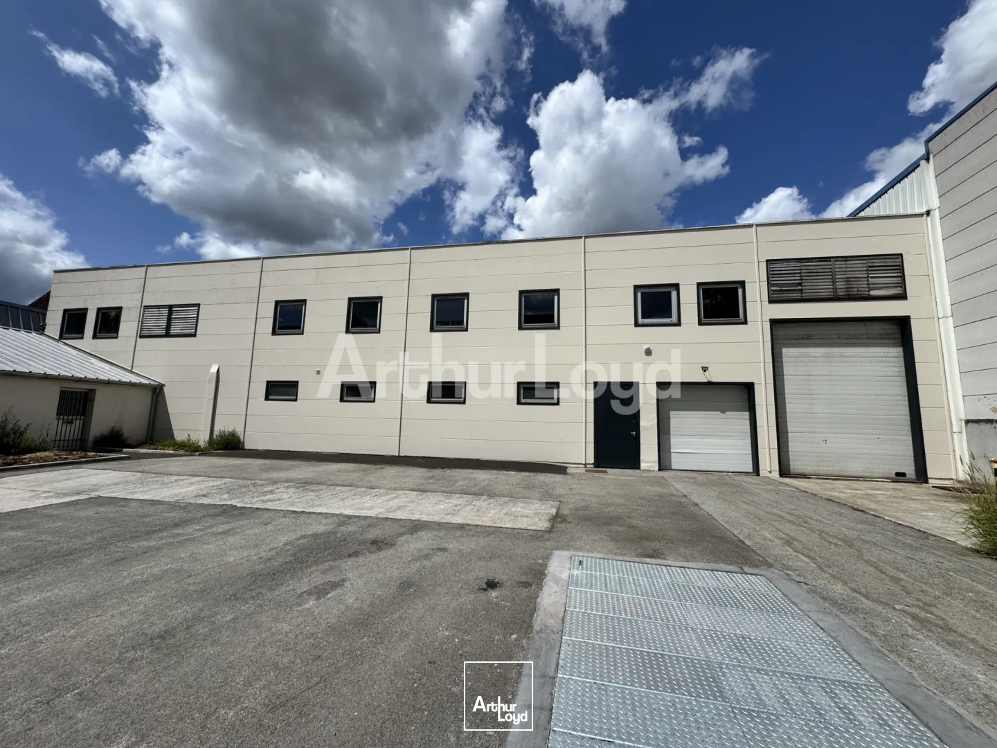 Locaux d'activité & Entrepôts - Location - CROIX - 59170 - 2351-2351 - 7719059