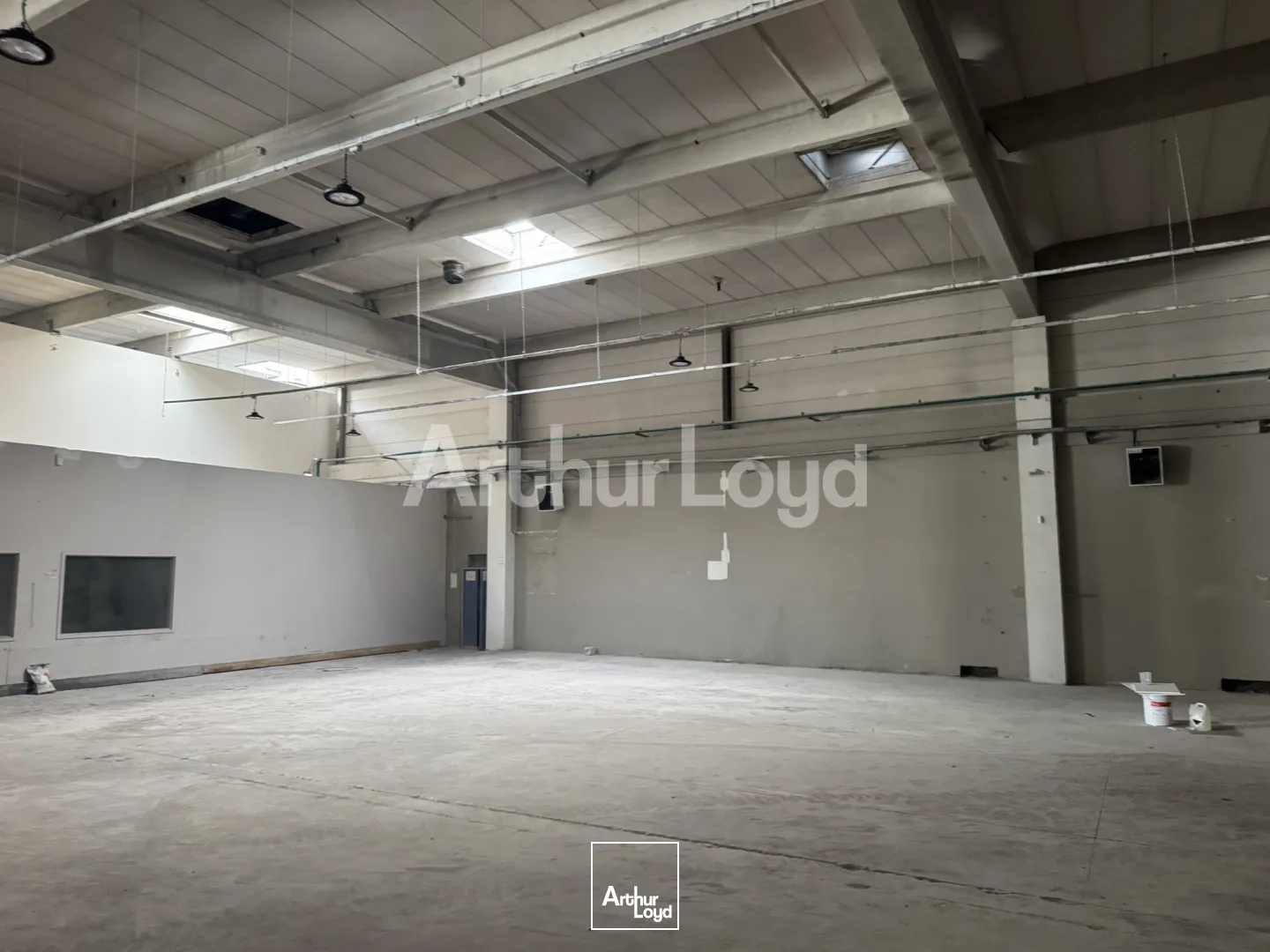 Locaux d'activité & Entrepôts - Location - CROIX - 59170 - 2351-2351 - 7719061